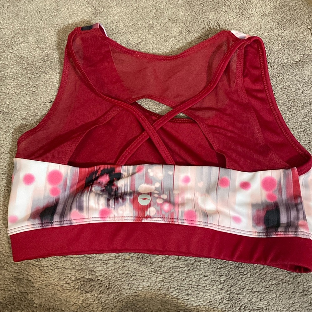 sports bra